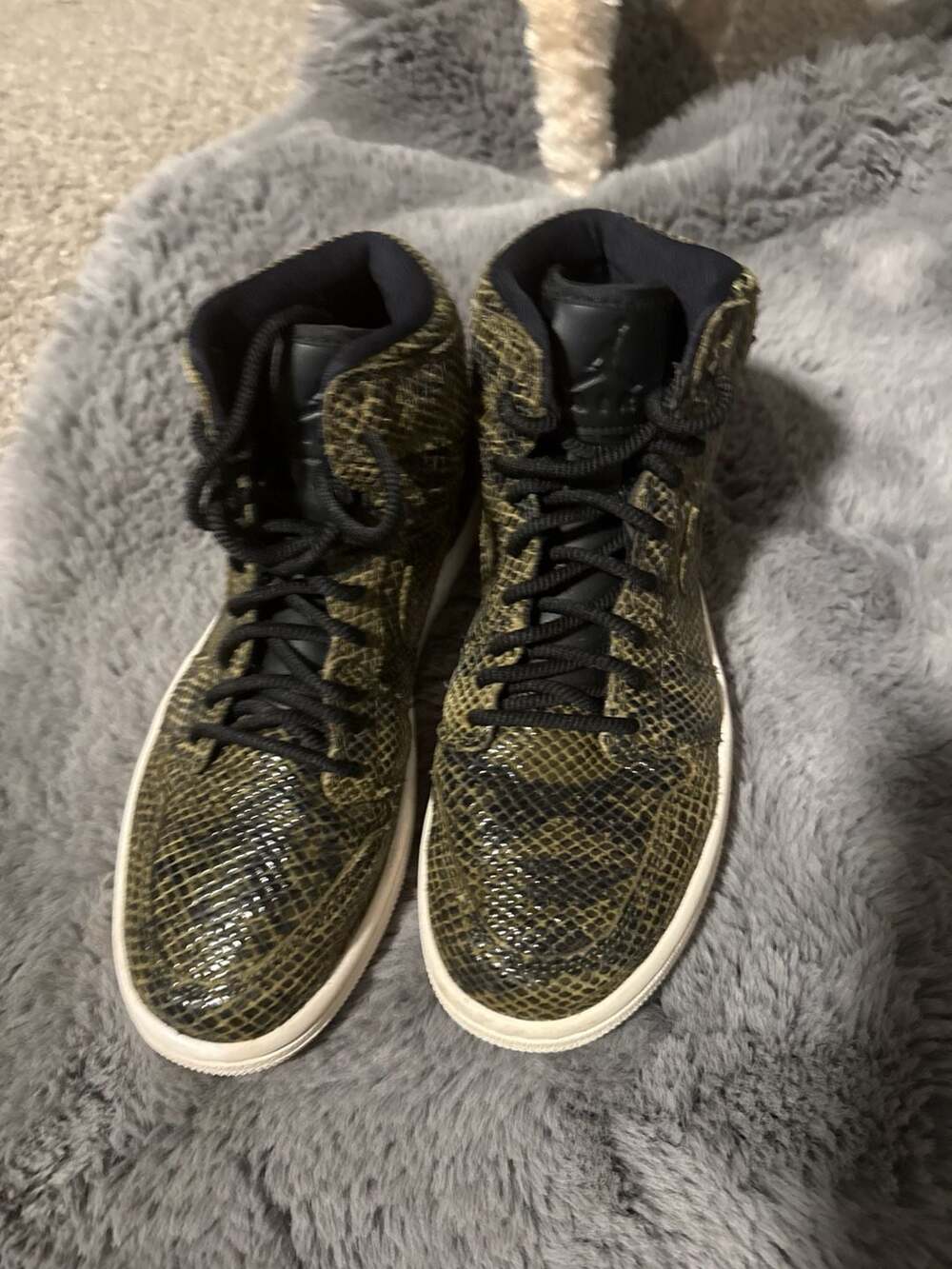 Nike Air Jordan 1 Retro High Premium Snakeskin Olive Canvas AH7389-302